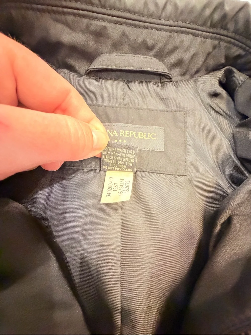 Banana Republic Men's Black Lightweight Zip Jacket